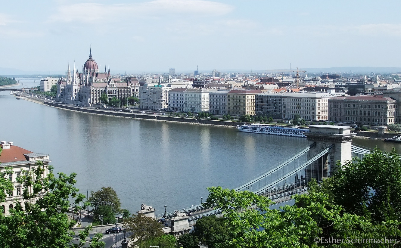 budapest_parlament_ungarn.jpg